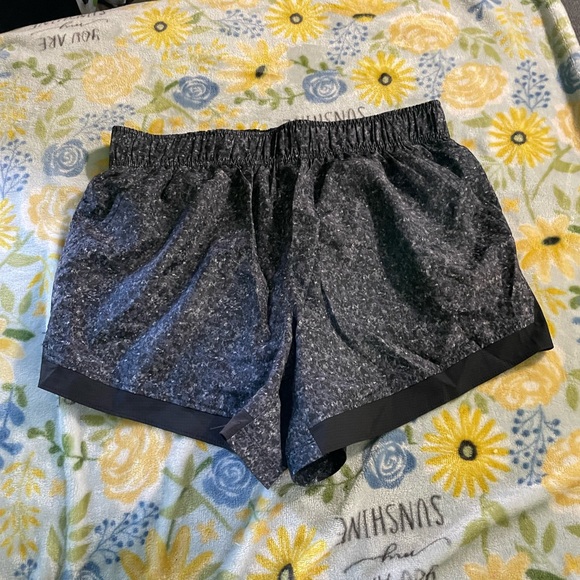 Shorts bundle - Picture 7 of 9